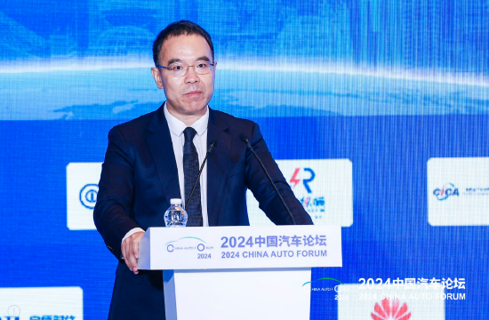 吉利杨学良:站到正义这一边,不打粗暴的价格战要打高质量的价格战