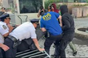 洛杉矶之后，纽约也乱了，超20人被捕