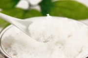 如何认识白糖期货期权行权方式？行权方式选择对交易有何影响？